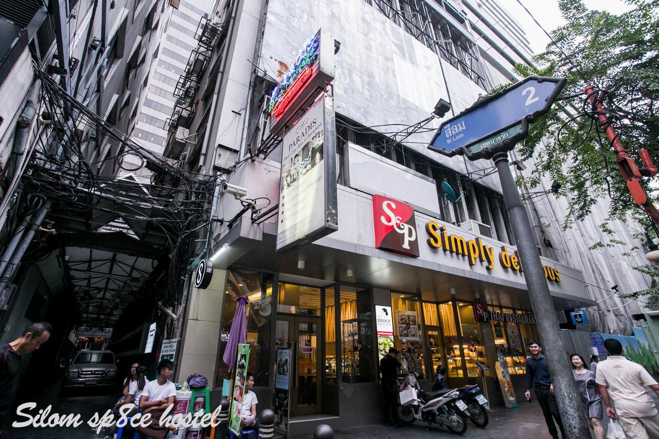 Silom Space Hostel Bangkok Luaran gambar