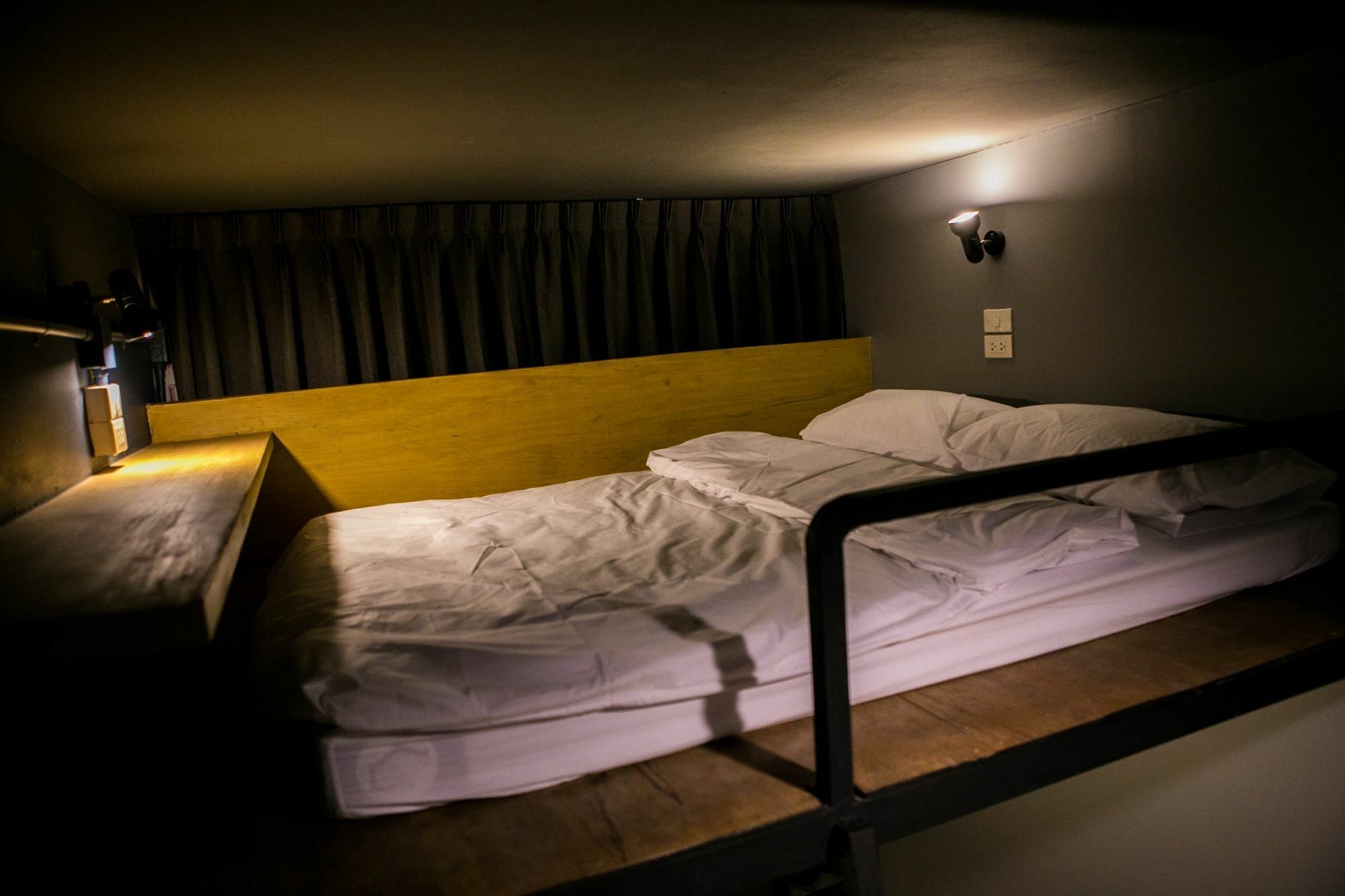Silom Space Hostel Bangkok Luaran gambar