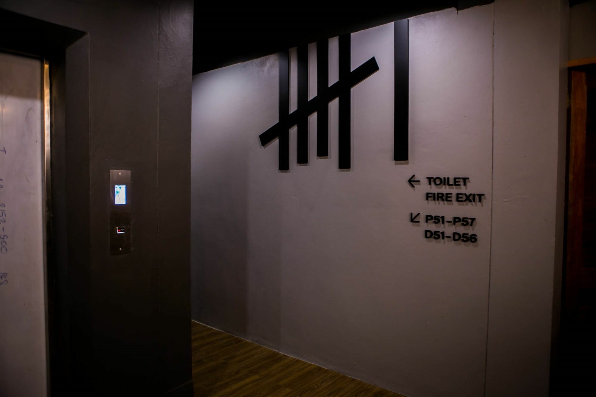 Silom Space Hostel Bangkok Luaran gambar