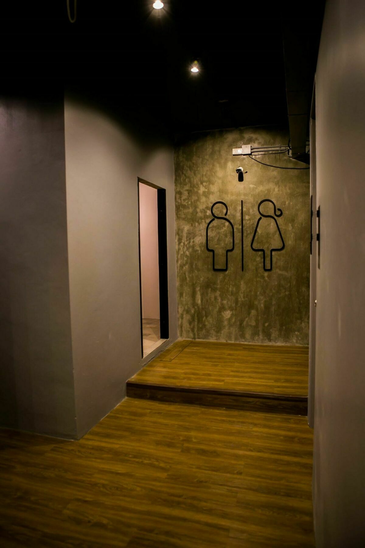 Silom Space Hostel Bangkok Luaran gambar